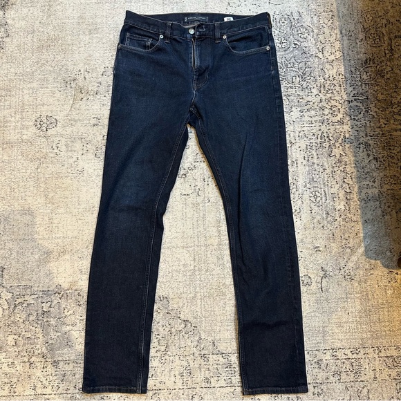 Everlane Slim Uniform Jean - Picture 3 of 8